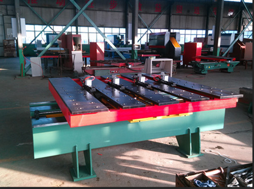 刹車盤(pan)數控沖床(chuang)自動落料(liao)機有什麽(me)優點